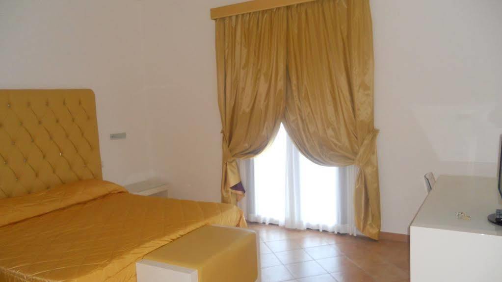 Hotel Caluna Charme San Giovanni a Piro Εξωτερικό φωτογραφία