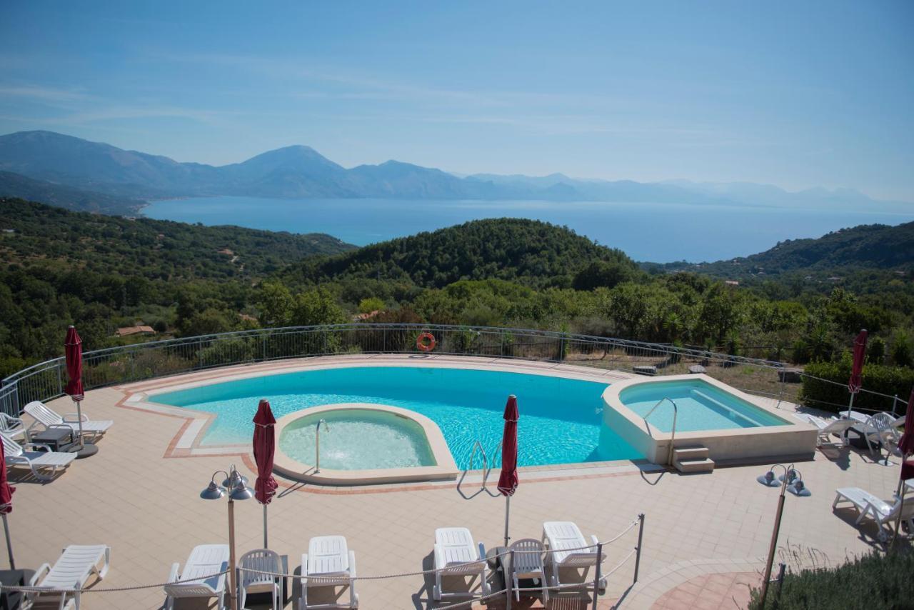 Hotel Caluna Charme San Giovanni a Piro Εξωτερικό φωτογραφία