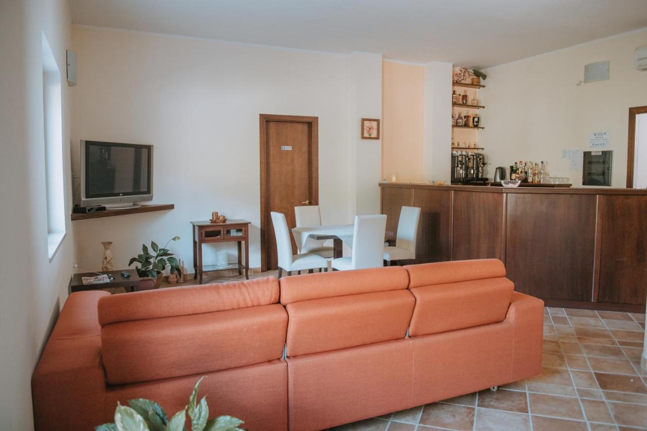 Hotel Caluna Charme San Giovanni a Piro Εξωτερικό φωτογραφία