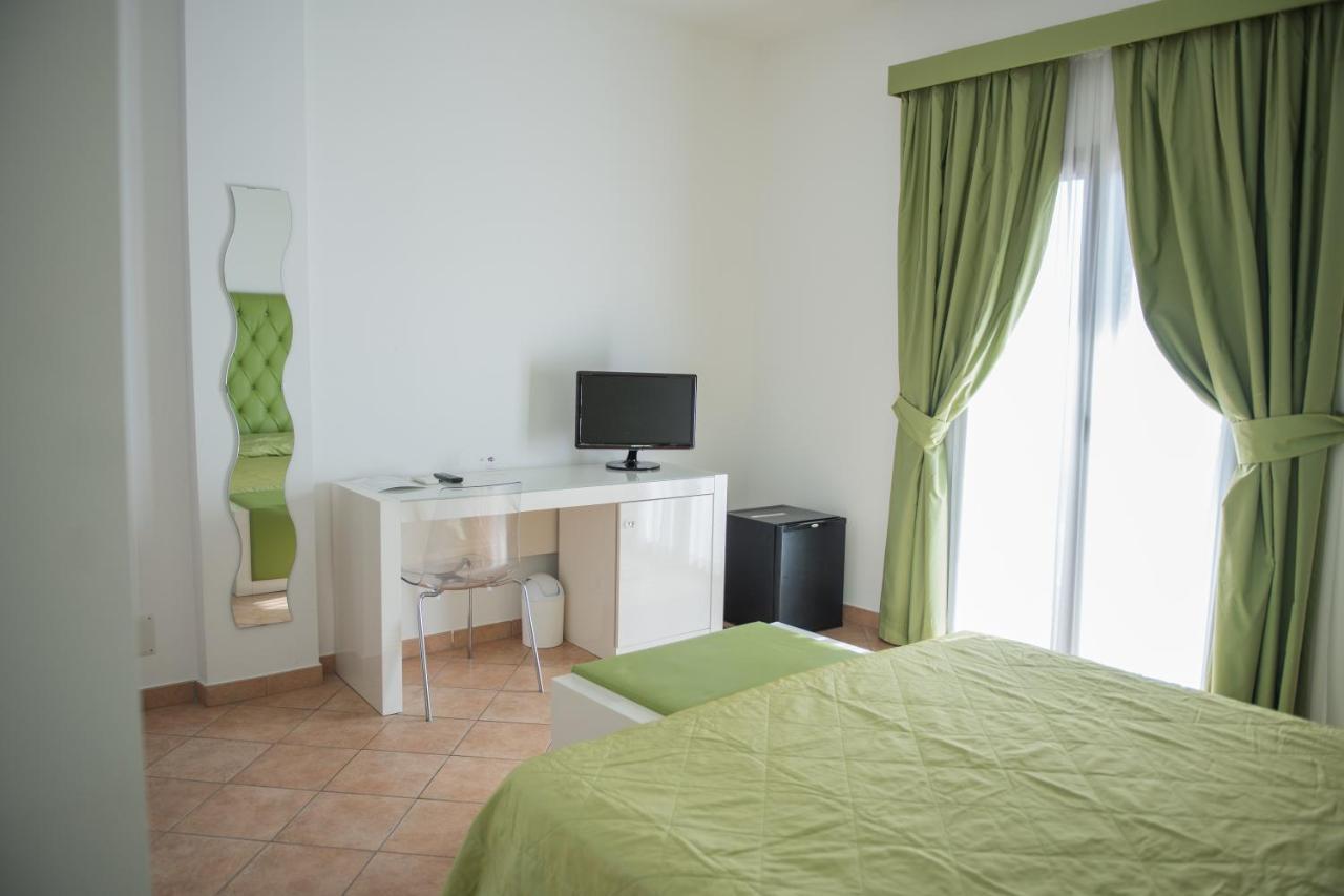 Hotel Caluna Charme San Giovanni a Piro Εξωτερικό φωτογραφία